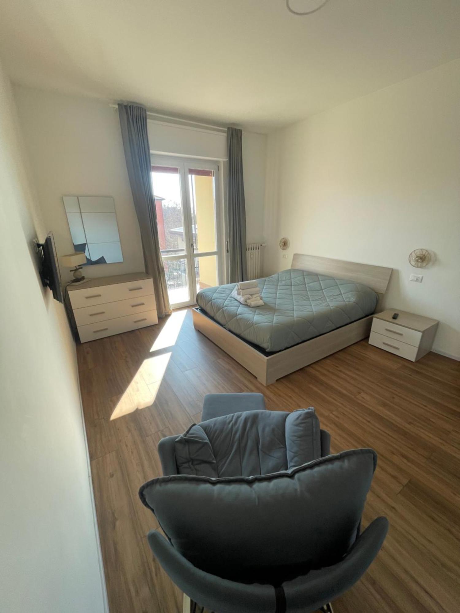 Soleo Guesthouse Монца Екстер'єр фото