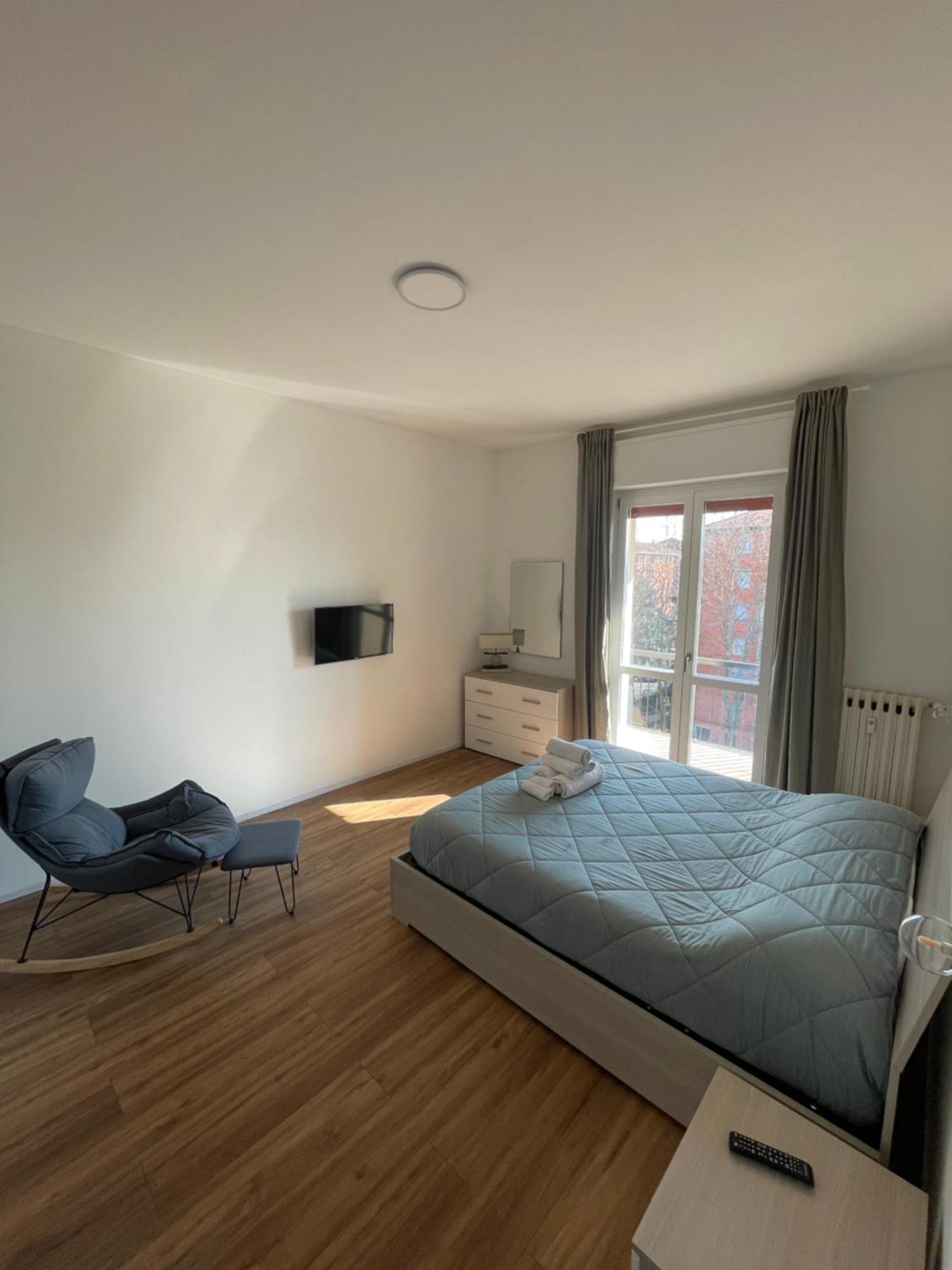 Soleo Guesthouse Монца Екстер'єр фото